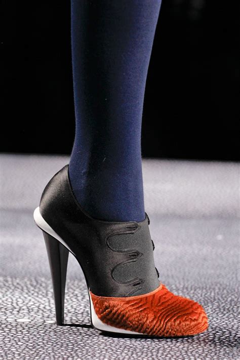 fendi calzature 2012|Watch Fendi: Fall 2012 Ready.